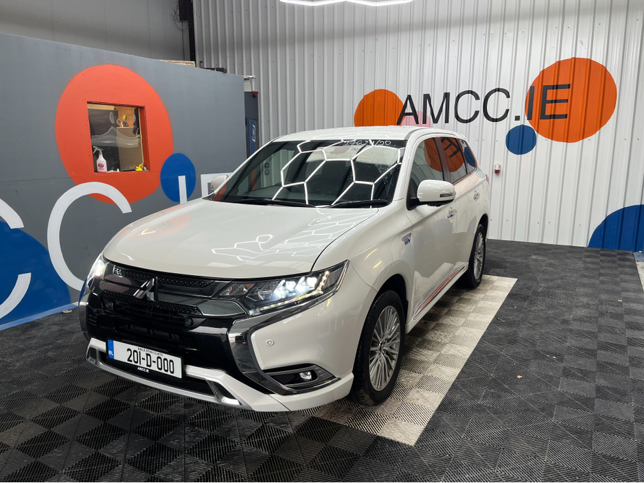 2020 Mitsubishi Outlander €23950! 2020 MITSUBISHI OUTLANDER PHEV G PLUS PACKAGE 2.4 AUTOMATIC / CRUISE CONTROL / 360° PARKING CAMERA / ELECTRIC HEATED SEATS / HEATED STEERING WHEEL / PADDLE SHIFTERS €23,950