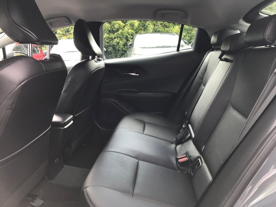 2024 Toyota Prius - image 7