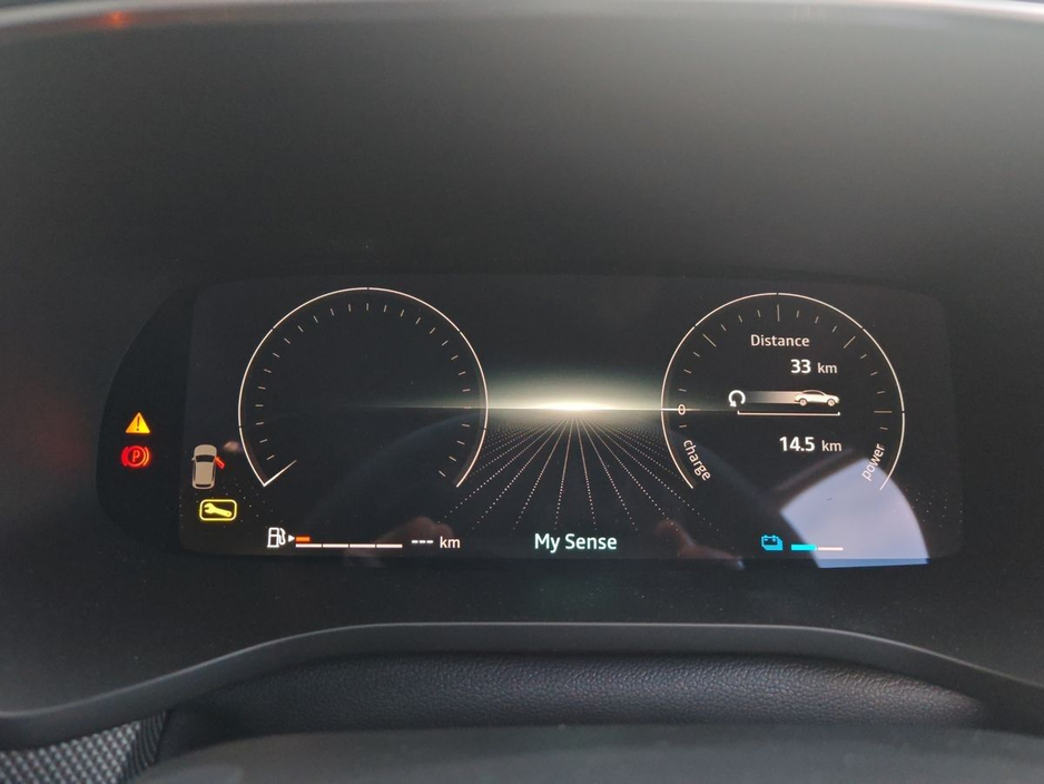 2025 Renault Arkana - image 13