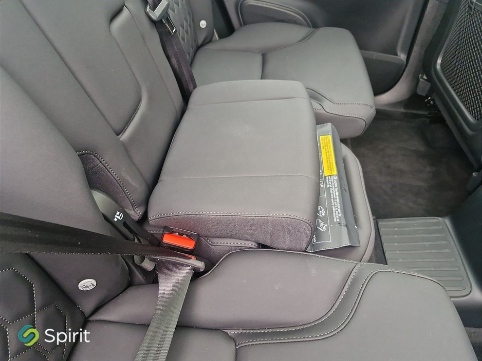 2025 Volvo XC90 - image 17