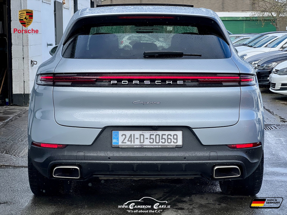 2024 Porsche Cayenne - image 13