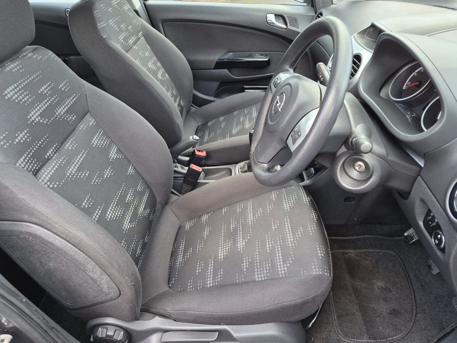 2012 Opel Corsa  €2,999