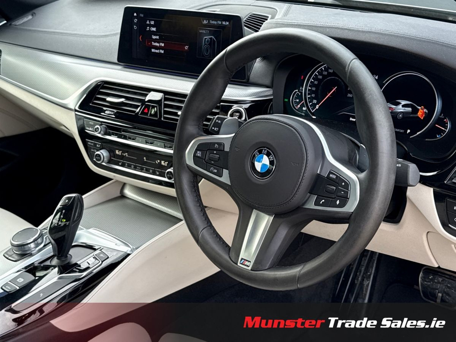 2018 BMW 5 Series - image 12