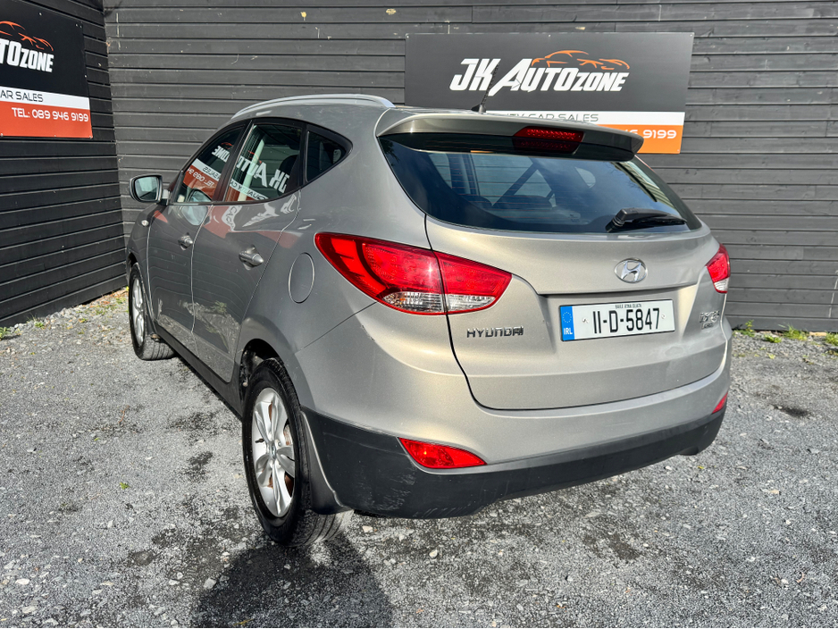2011 Hyundai ix35 - image 6