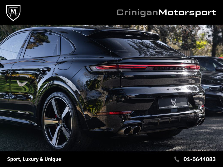2025 Porsche Cayenne - image 13