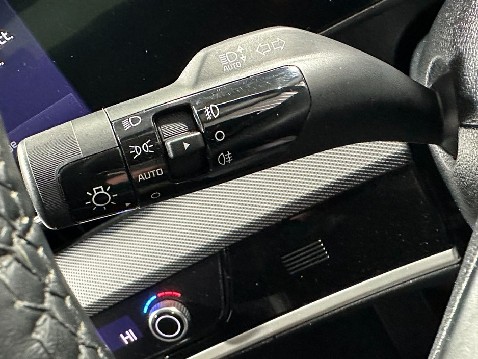 2023 Kia Sportage - image 17