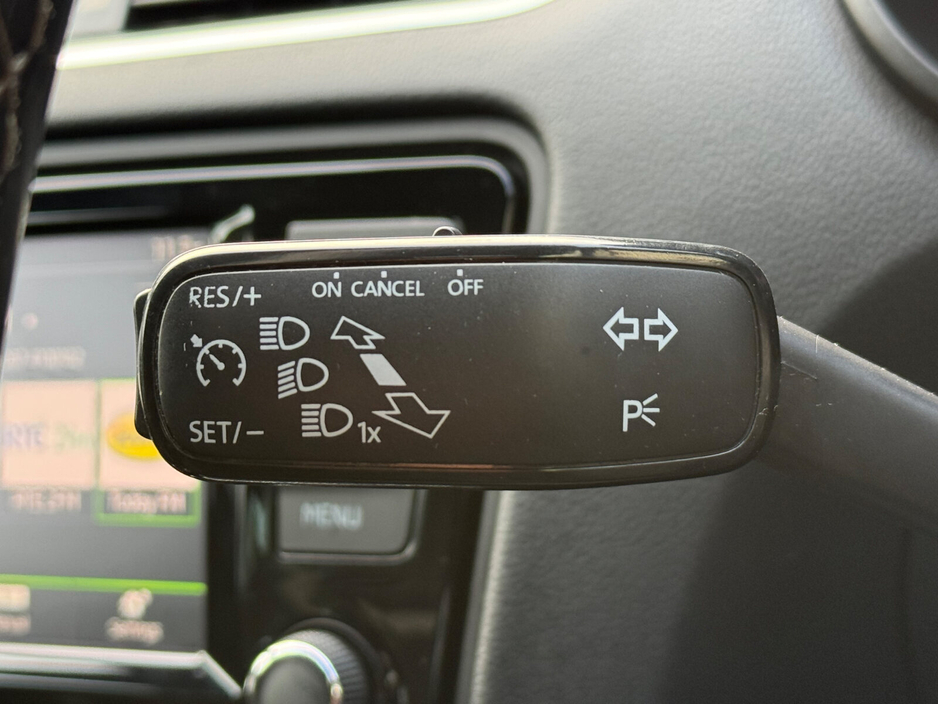 2016 Skoda Octavia - image 17