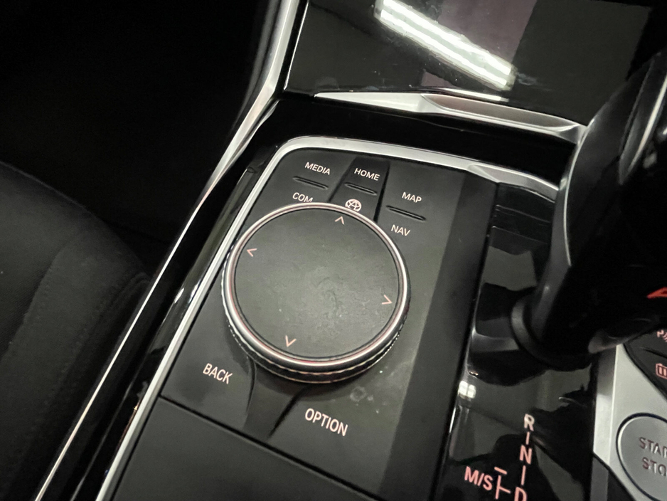 2022 BMW 3 Series  €23,995