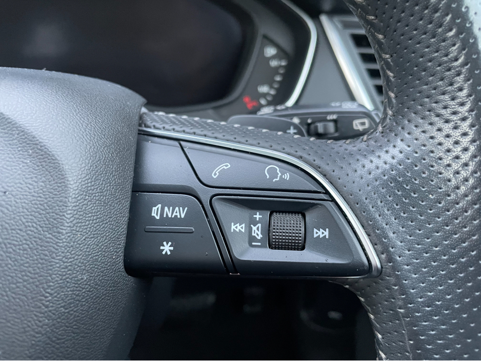 2020 Audi Q5 2.0TFSIE 50 QTIP 5DR BLACK EDITION €39,950