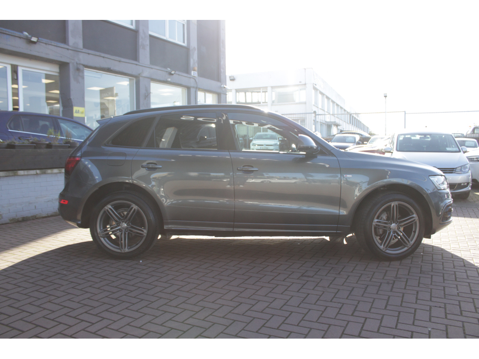 2017 Audi Q5 - image 3