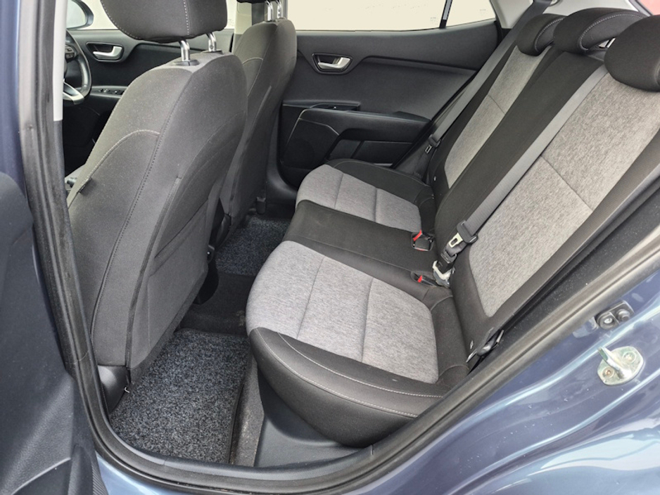 2019 Kia Stonic - image 9