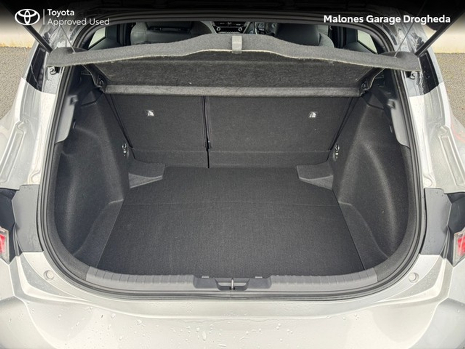 2022 Toyota Corolla 1.8 Hybrid Luna Sport Call Now 041 980 2420 €25,950