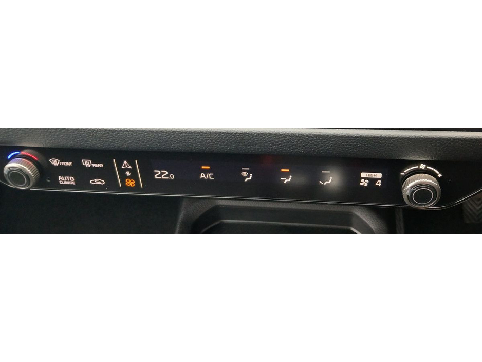 2026 Kia Stonic - image 12