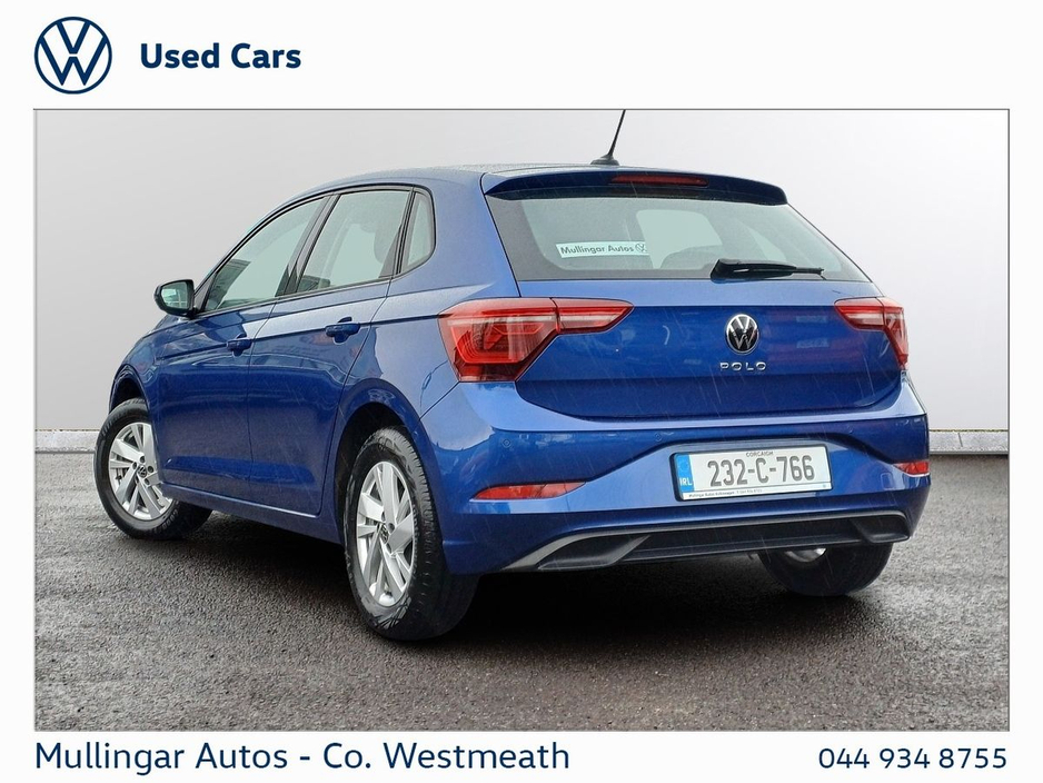 2023 Volkswagen Polo - image 3