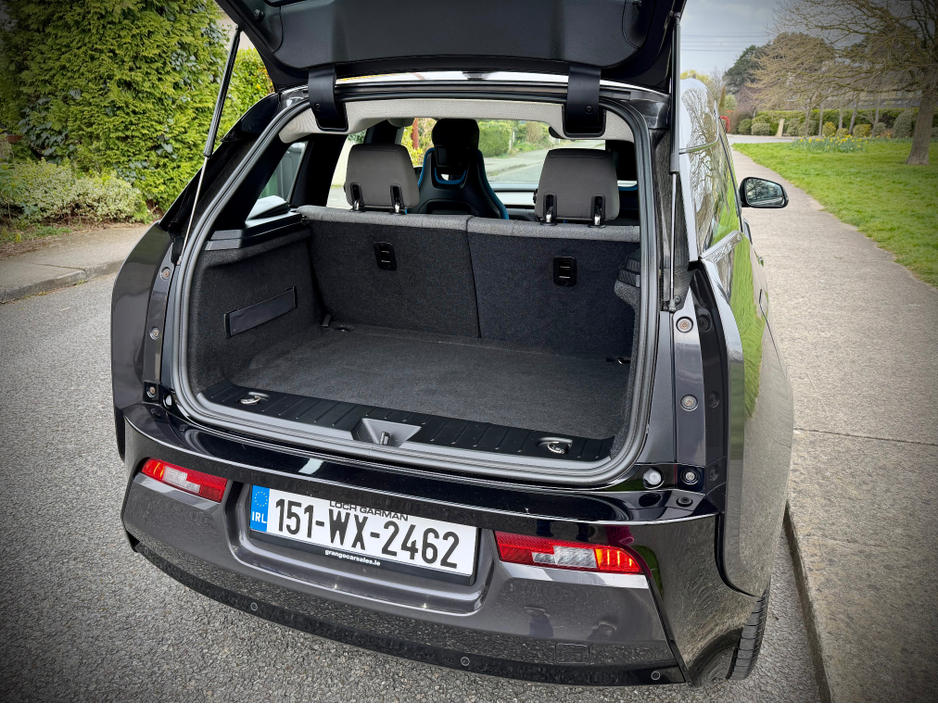 2015 BMW i3 - image 9