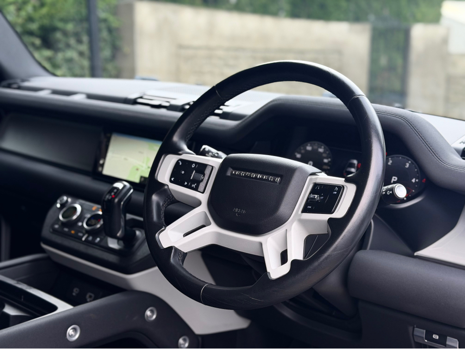 2023 Land Rover Defender 90 3.0 D HARD TOP SE 2 €67,950