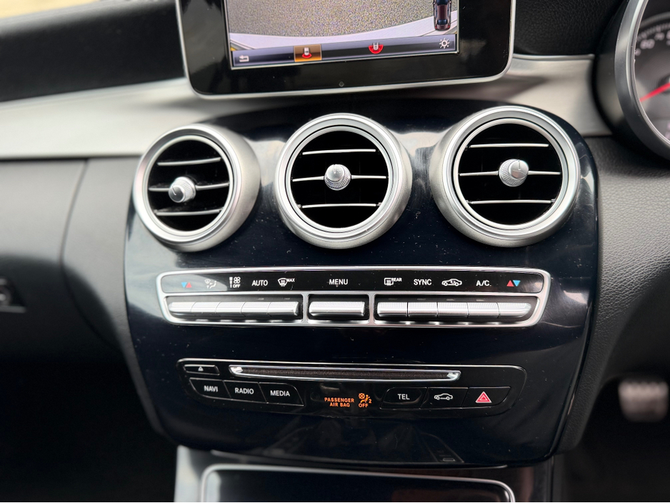 2015 Mercedes-Benz C Class - image 15