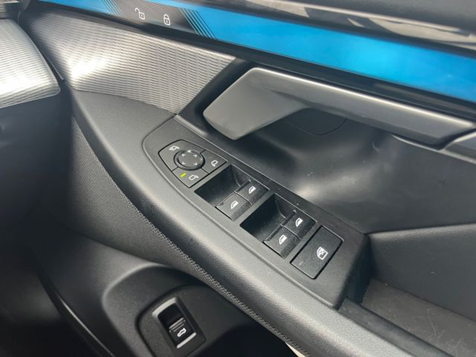 2024 BMW 5 Series - image 22