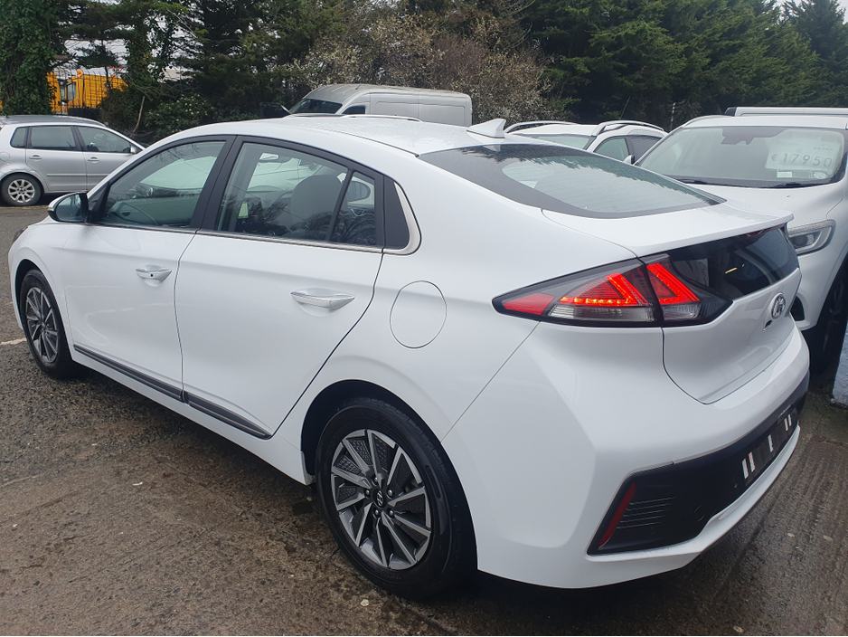 2022 Hyundai Ioniq PREMIUM AUTOMATIC FULLY ELECTRIC NCT 02/28 FINANCE AVAILABLE @ €59 PER WEEK HEATED SEATS/ SAT NAV/ TOUCH SCREEN MEDIA/ BLUETOOTH/ USB/ REVERSE CAMERA/ HISTORY CHECKED €14,950