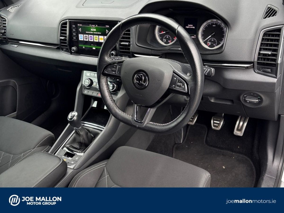 2020 Skoda Karoq - image 9