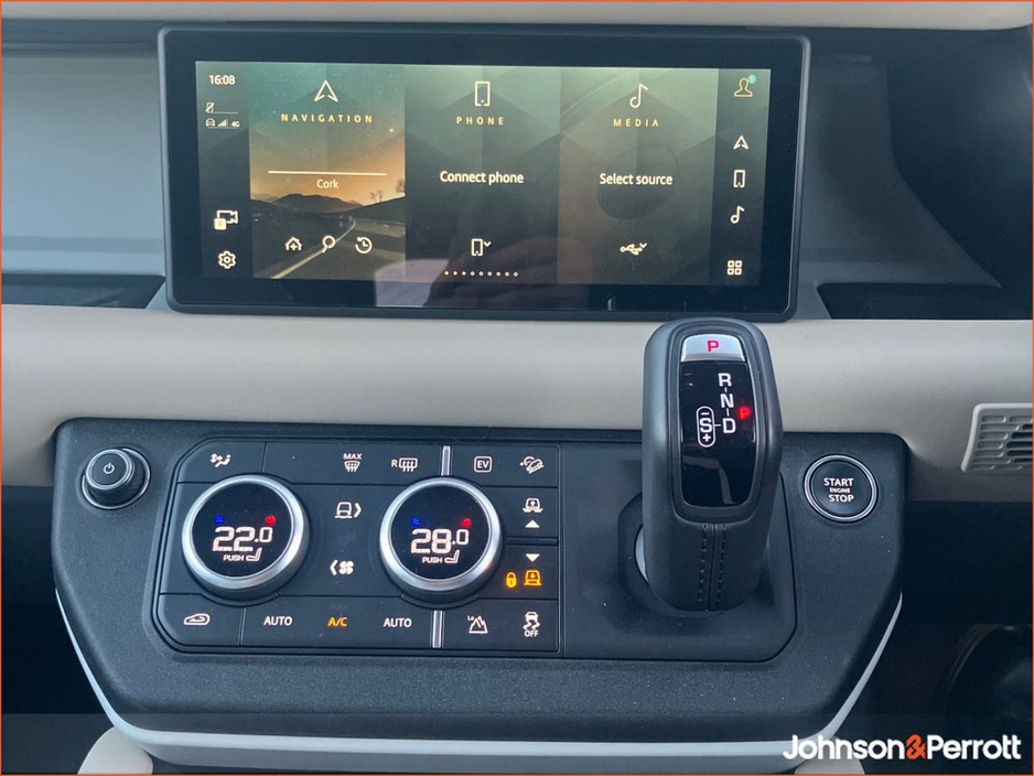 2024 Land Rover Defender 110 2.0 Si4 PHEV S (Land Rover Warranty until 2029) €89,900