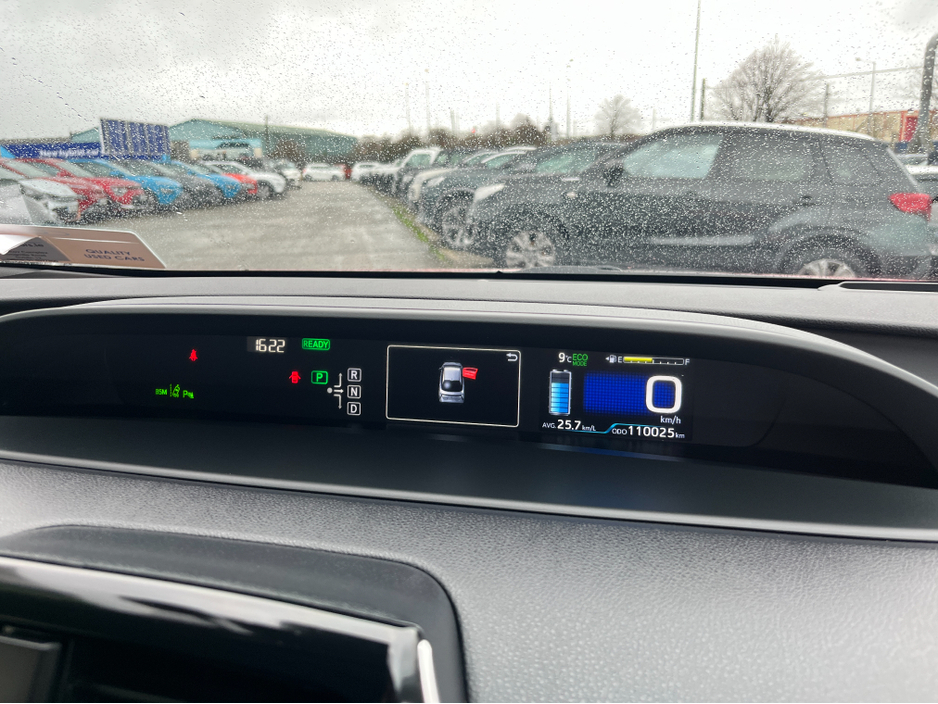 2018 Toyota Prius TOURING SELECTION AUTOMATIC 1.8 HYBRID PETROL //HIGH SPEC//FULL LEATHER HEATED SEATS//HEAD UP DISPLAY//ADAPTIVE CRUISE CONTROL//REVERSE CAMERA// €16,950