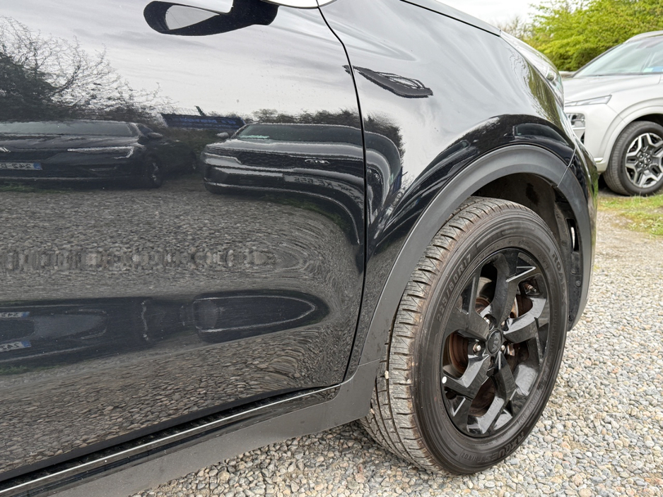 2022 Kia Sportage - image 12