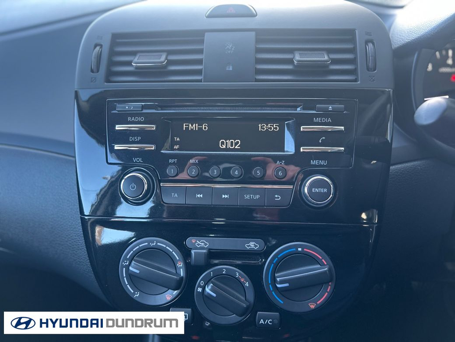 2017 Nissan Pulsar - image 16