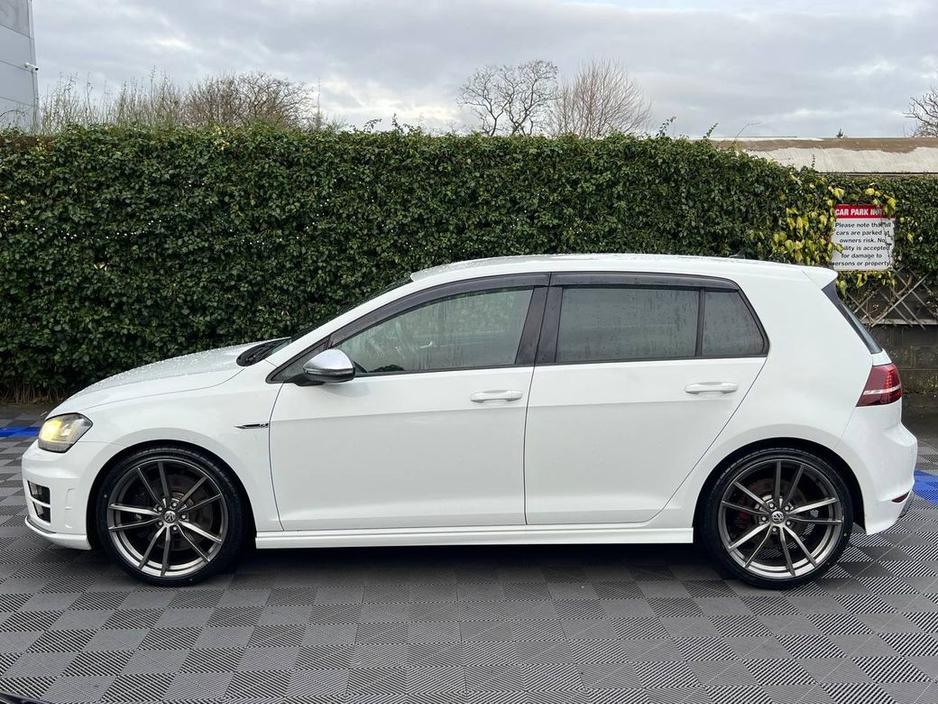 2014 Volkswagen Golf R 4MOTION 2.0 TSI // NEW PRETORIA ALLOYS // LEATHER INTERIOR // REVERSE CAMERA €24,900