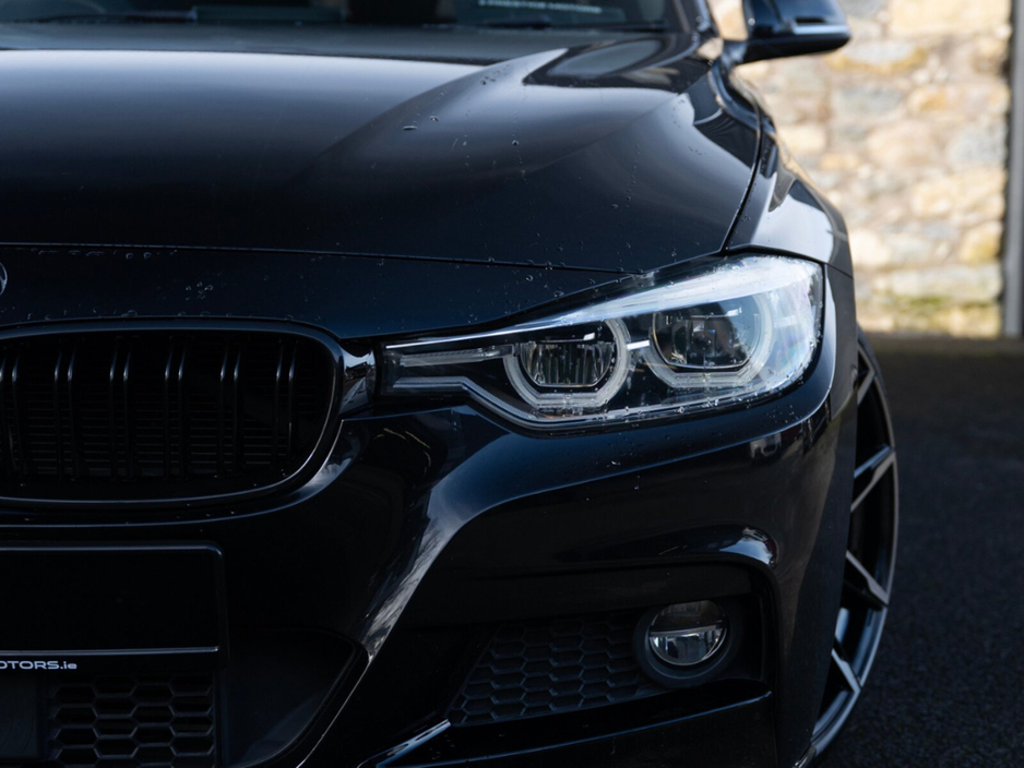 2015 BMW 3 Series - image 8