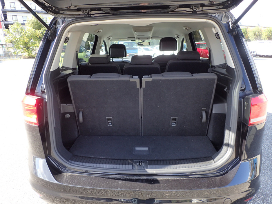 2019 Volkswagen Touran - image 6