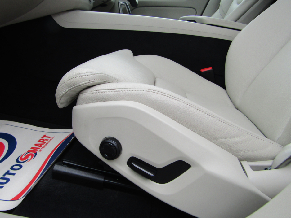 2024 Volvo XC60 T6 PHEV PLUS BRIGHT AWD 5