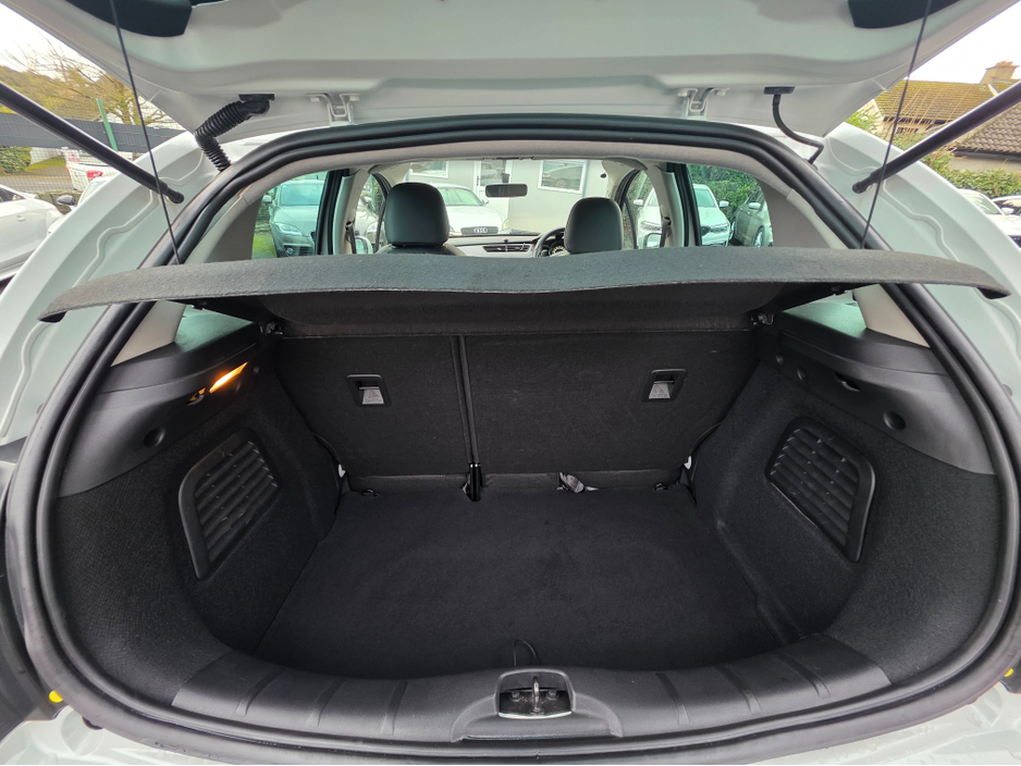 2015 Citroen C3 1.2 AUTO FULL MOON ROOF / LOW ROAD TAX / LOW MILEAGE €9,500