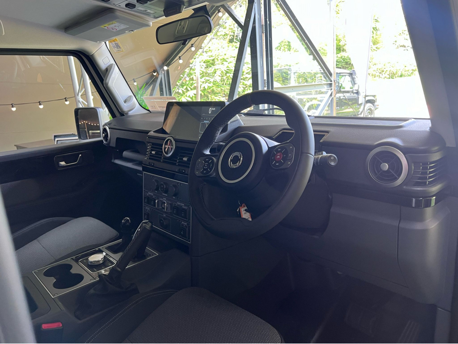 2025 INEOS Grenadier 5-Seat Commercial (N1) €79,995