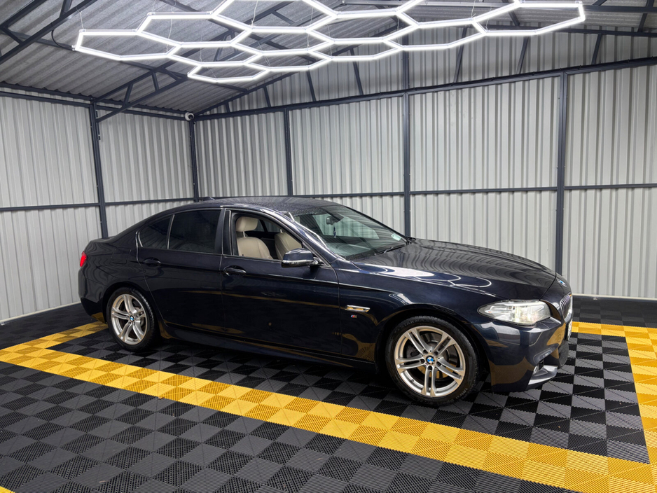 2016 BMW 5 Series - image 3