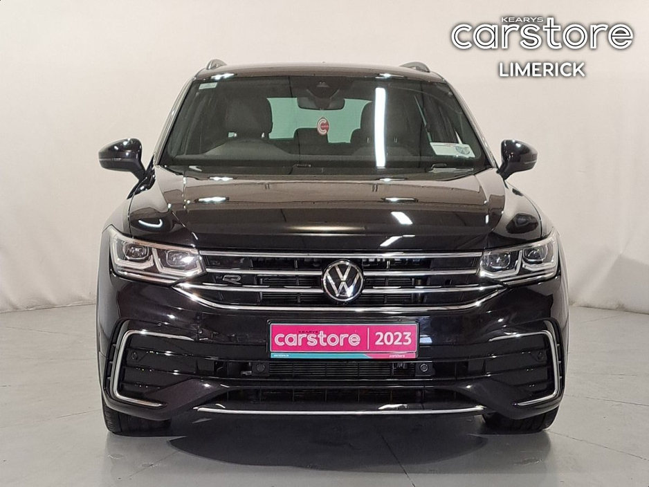 2023 Volkswagen Tiguan - image 8
