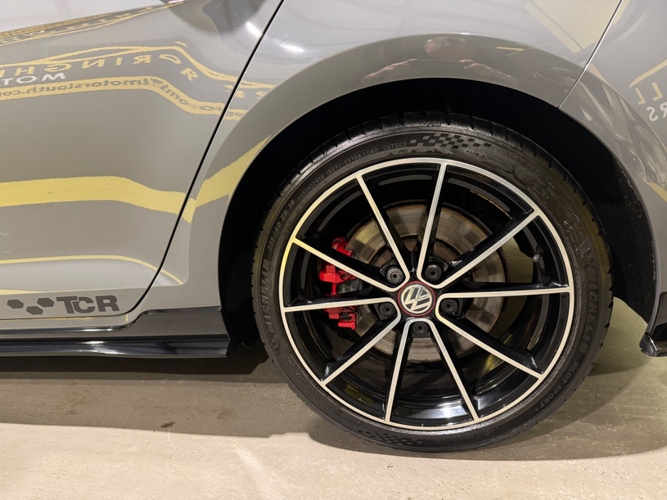 2019 Volkswagen Golf - image 30