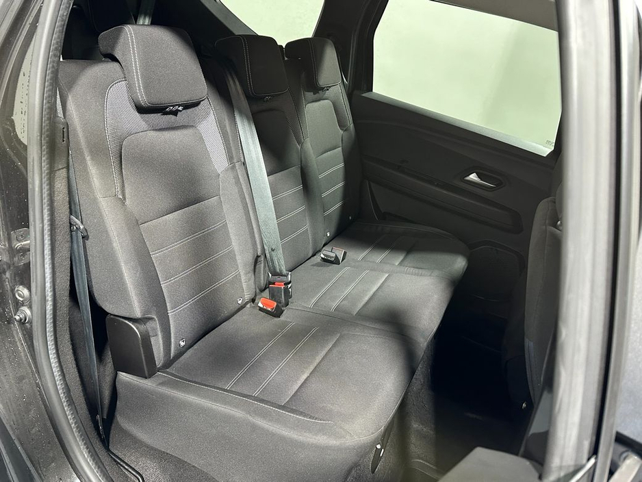 2022 Dacia Jogger Comfort Petrol 7 Seater 1.0 221 €17,750