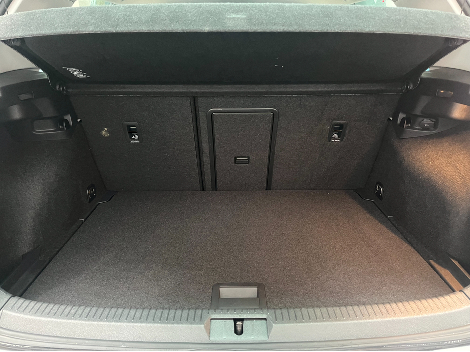 2018 Volkswagen Golf - image 7