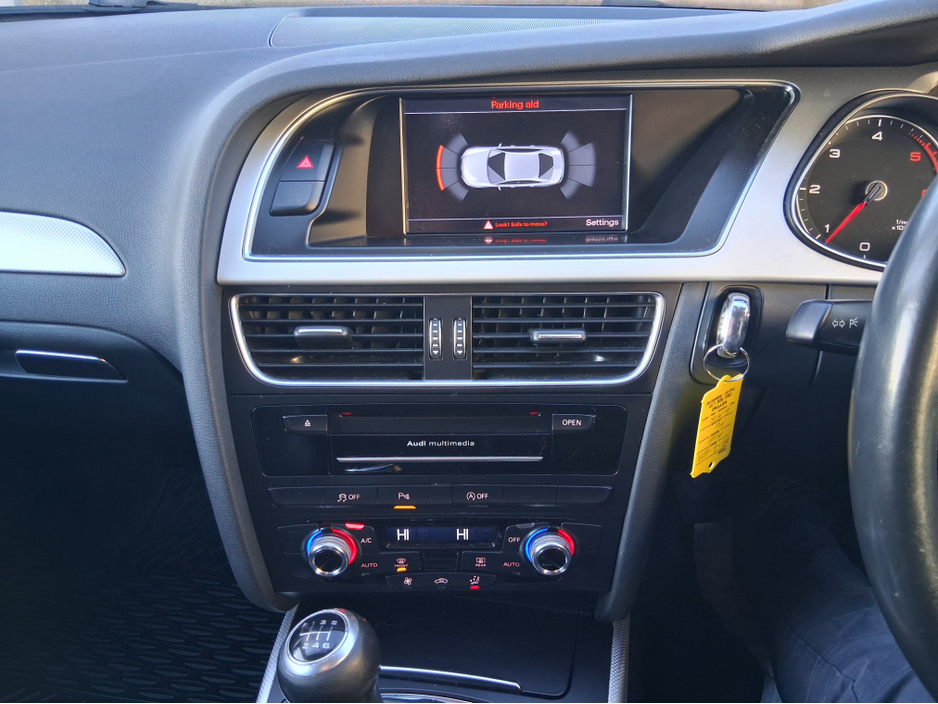 2015 Audi A4 - image 11