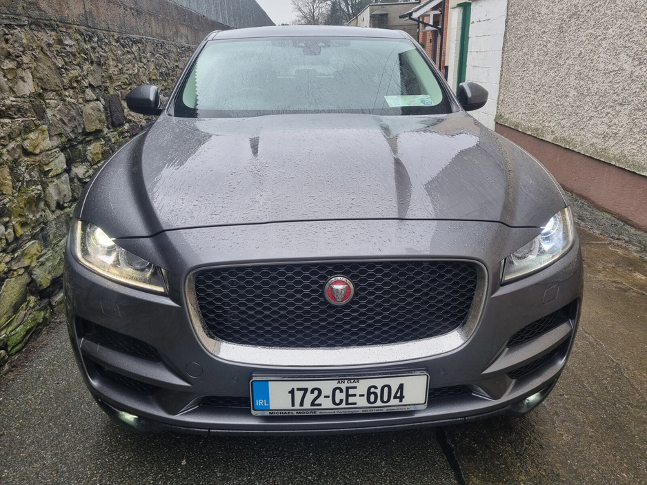 2017 Jaguar F-Pace RWD 2.0 D 163PS Prestige €10,999