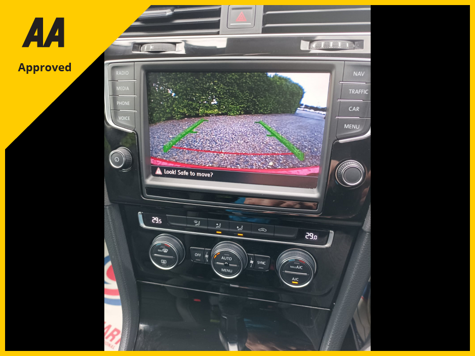 2016 Volkswagen Golf 1.4 TSI AUTOMATIC HIGHLINE 17" SPORTS ALLOYS REVERSE CAMERA AUTO HEADLIGHTS FACTORY IMMOBILISER KEYLESS ENTRY MULTI-FUNCTION STEERING WHEEL AUTO HOLD HANDBRAKE ONLY 40,150Kms 4 NEW TYRES NCT ROADT €16,995