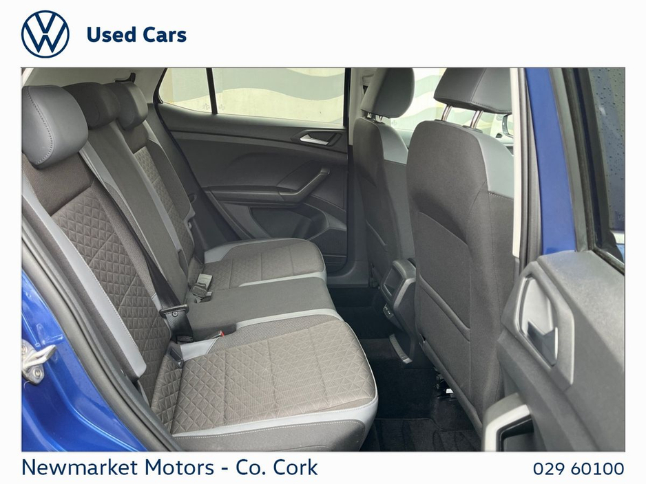 2023 Volkswagen T-Cross - image 3