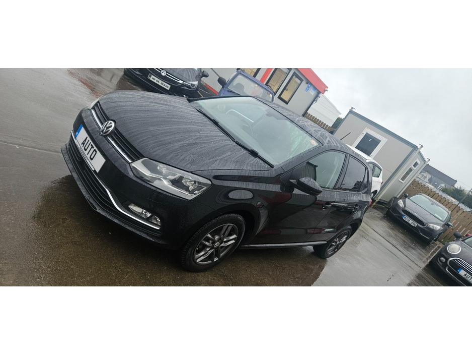 2016 Volkswagen Polo - image 3