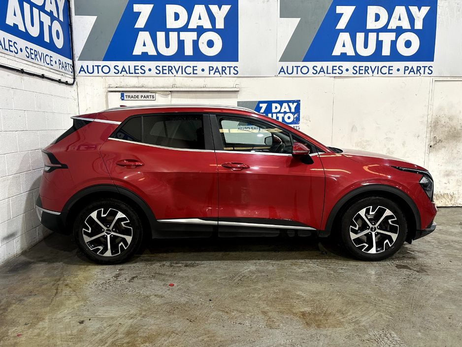 2022 Kia Sportage - image 3