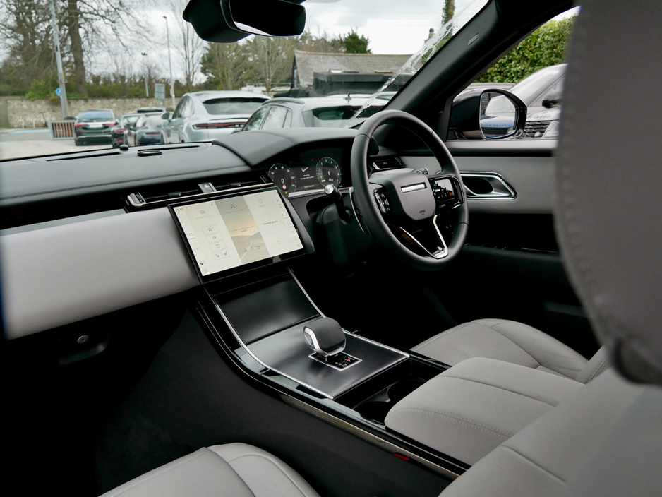 2025 Land Rover Range Rover Velar - image 24