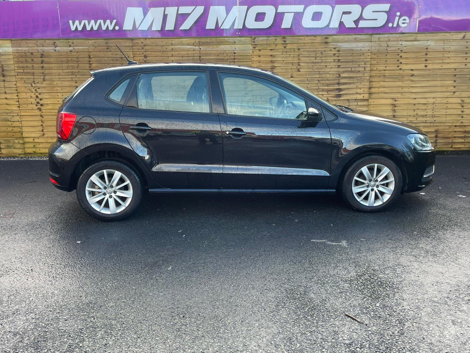 2016 Volkswagen Polo  €13,500