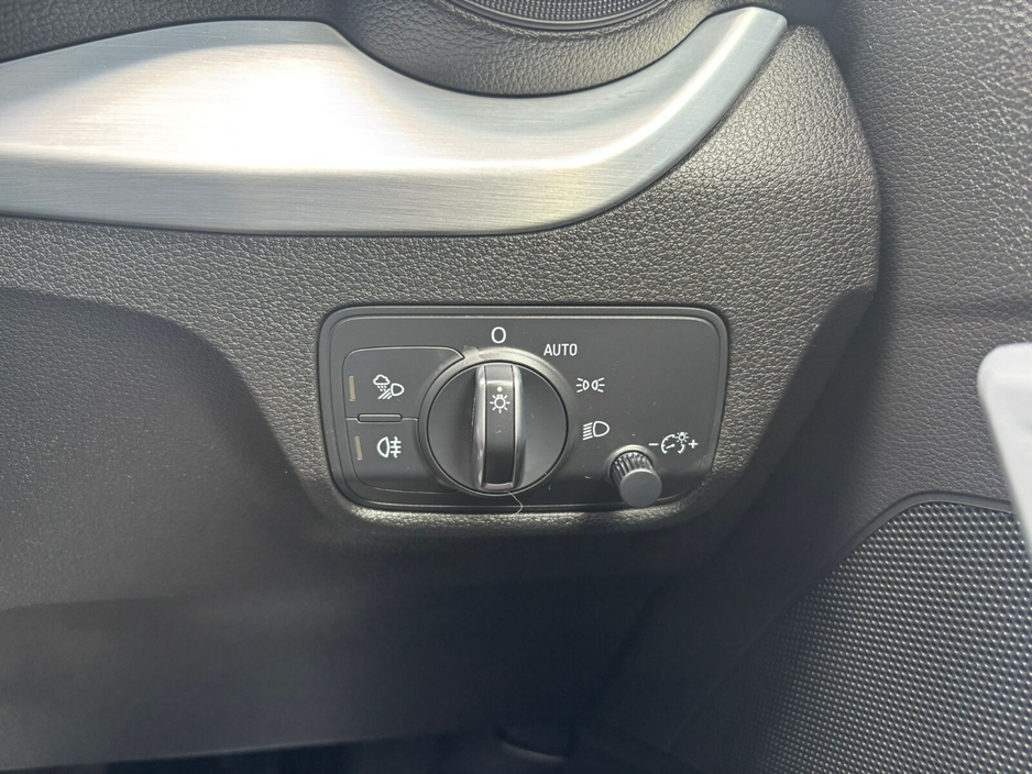 2019 Audi Q2 - image 17