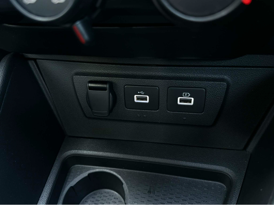 2024 Dacia Duster - image 17