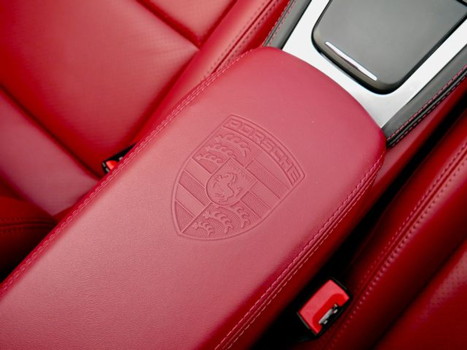 2026 Porsche Boxster - image 34